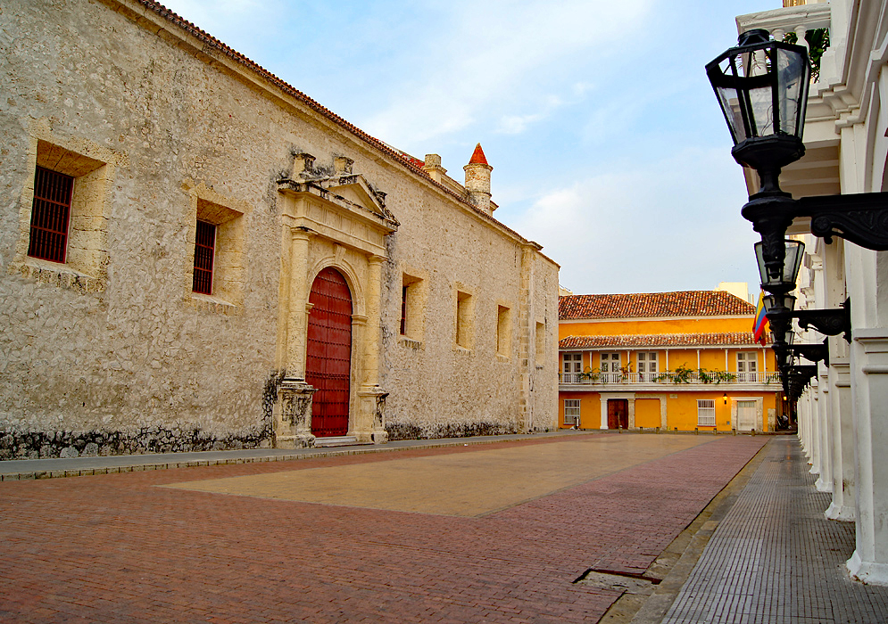 Attractive colonial buildings surrounding an empty plaza