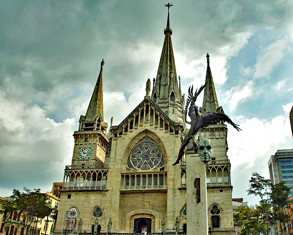 The front of the Manizales cathedral under cloudy skies