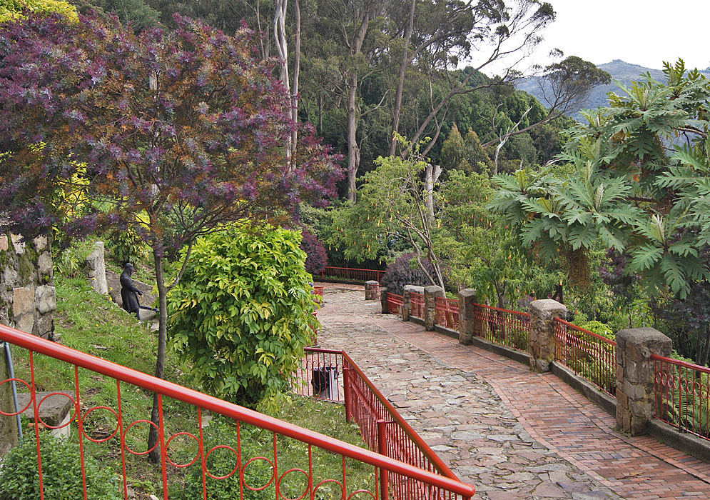 A walkway in the gardens of Cerro de Monserrate