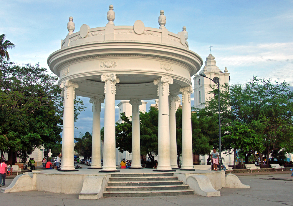 Plaza Centenario, Cienega 
