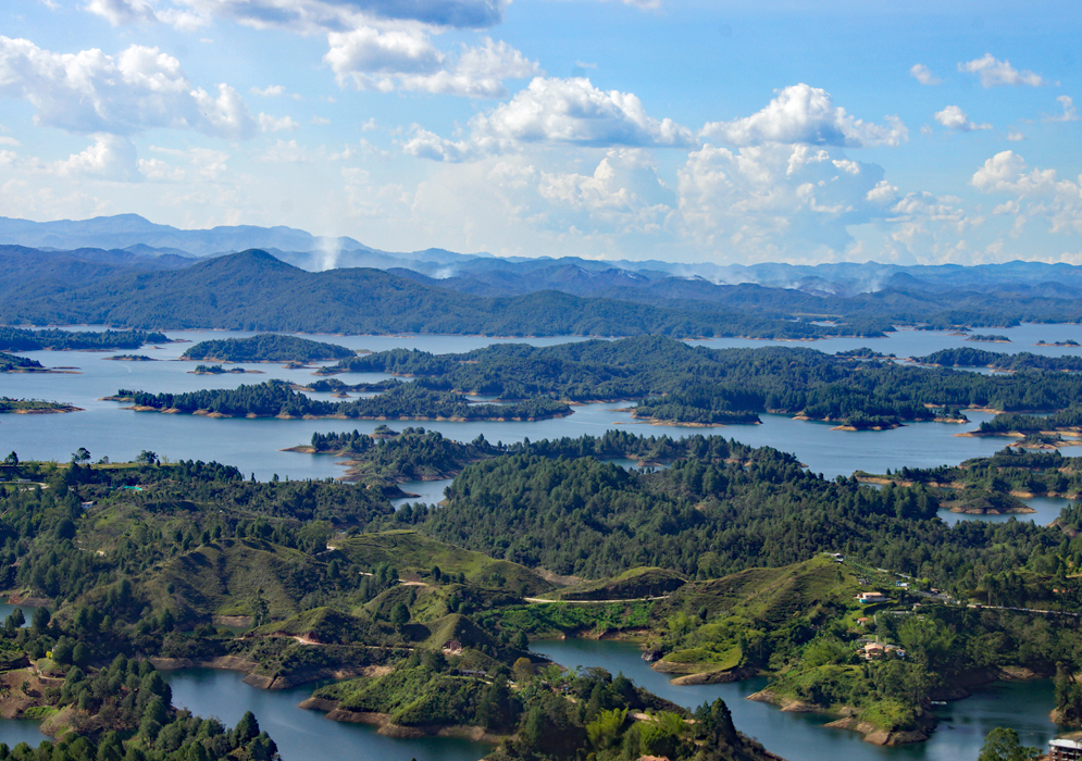 Guatape's landscape to the lake and trees