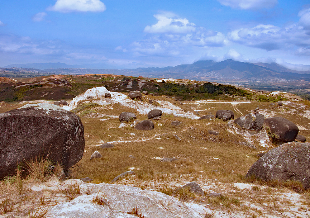 Black rocks in Norte de Santander in a dry area