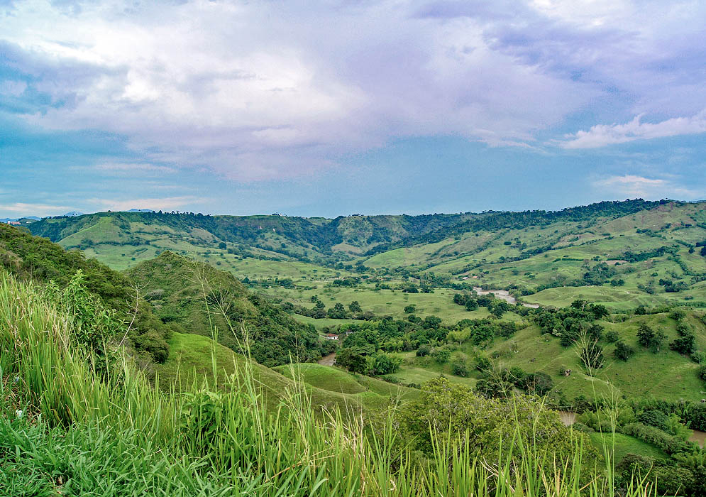 A river valley basin west of Pereira
